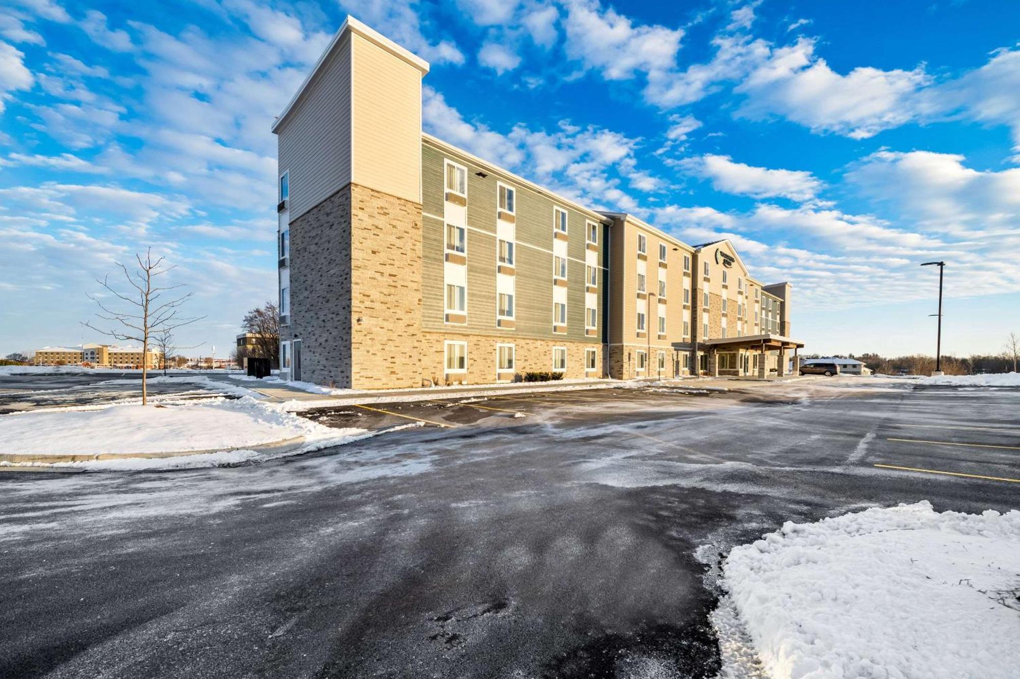 Woodspring Suites Loves Park - Rockford Bagian luar foto